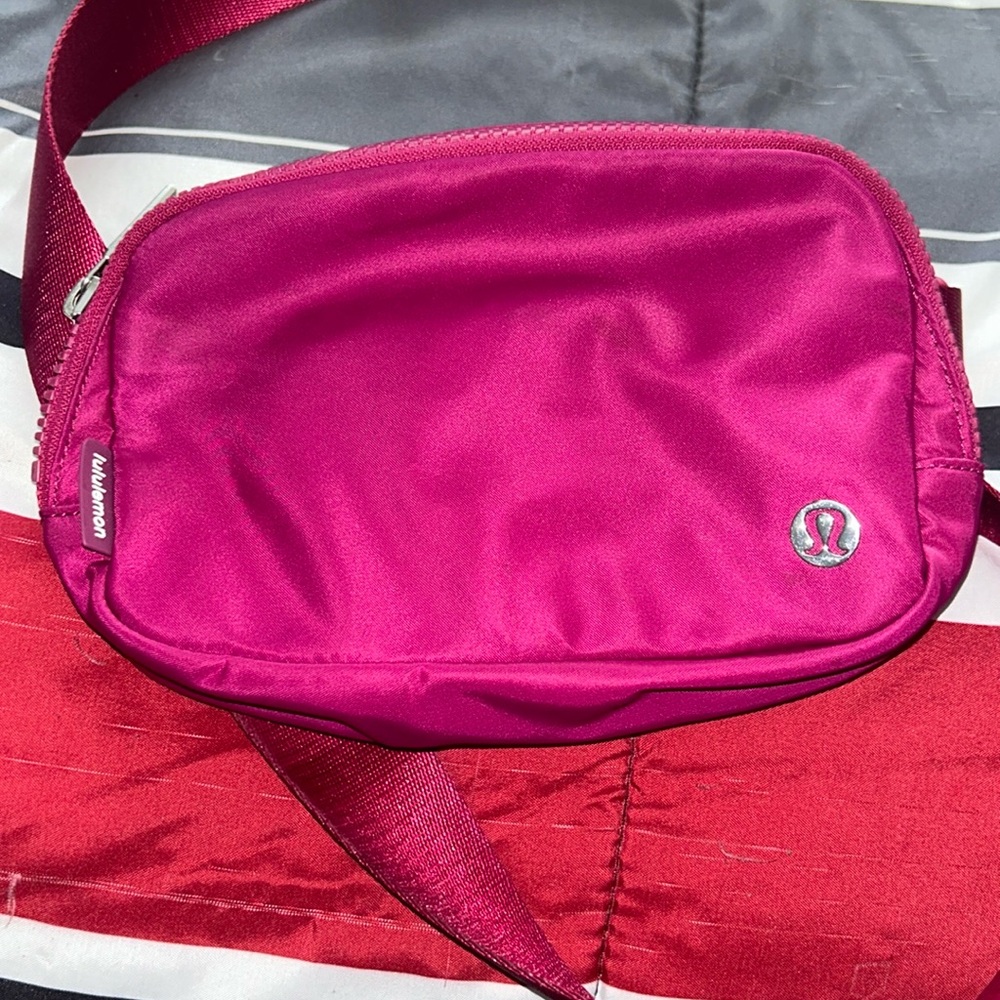 Lululemon belt bag